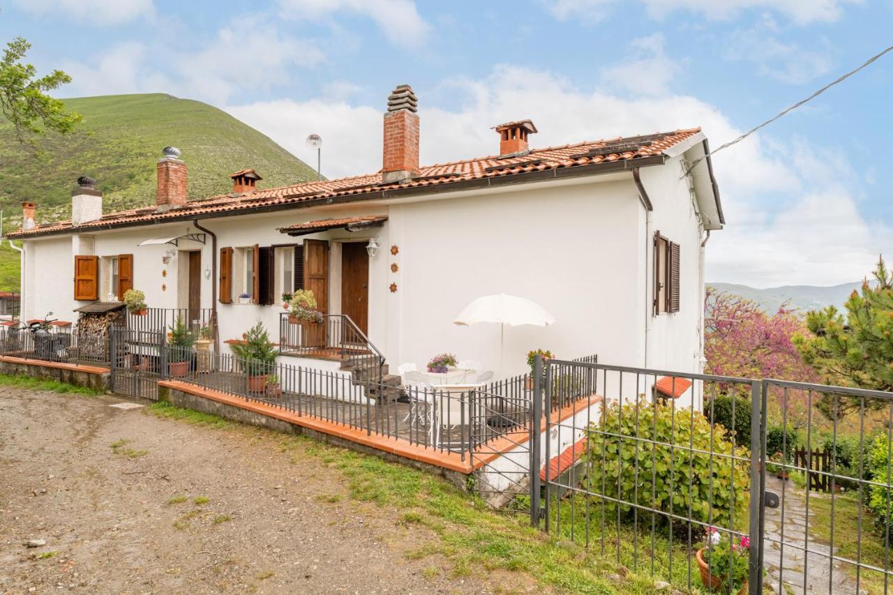 Apartament Sassi Scritti - Acero Montano Montefegatesi Zewnętrze zdjęcie